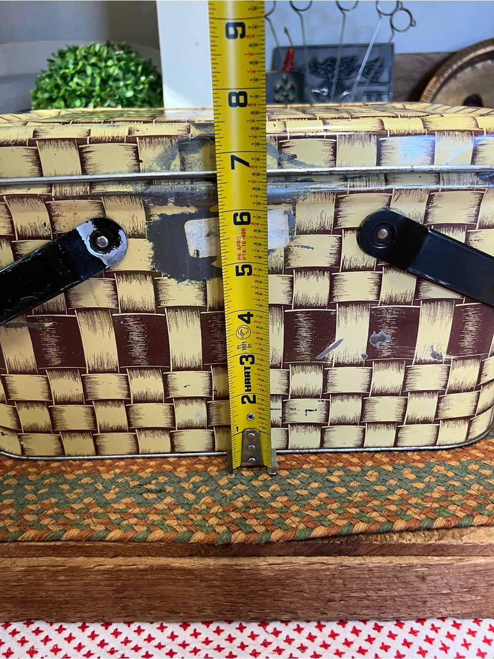 Vintage tin picnic basket brown beige decor grandma Core Storage decor - Picture 10 of 12